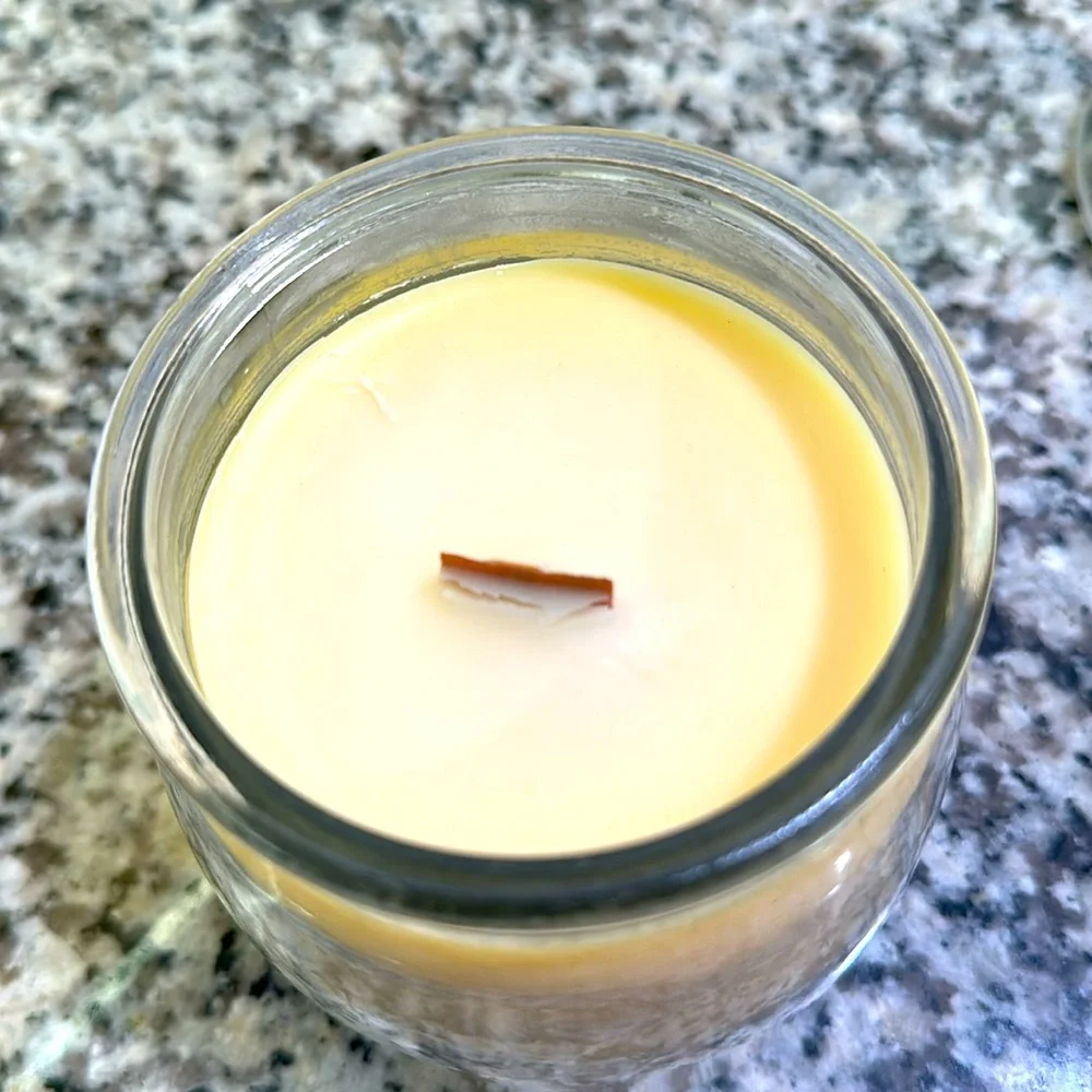 ECO Wix White Musk Yellow Poured Candle 15 Oz Made‎ in USA